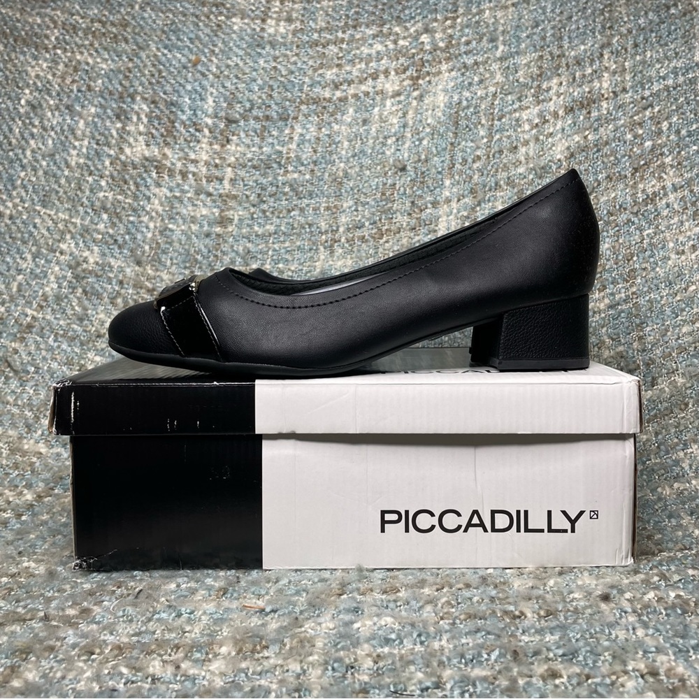 Piccadilly Cloud Rita II Women's Low Heel Buckle Pumps in Black